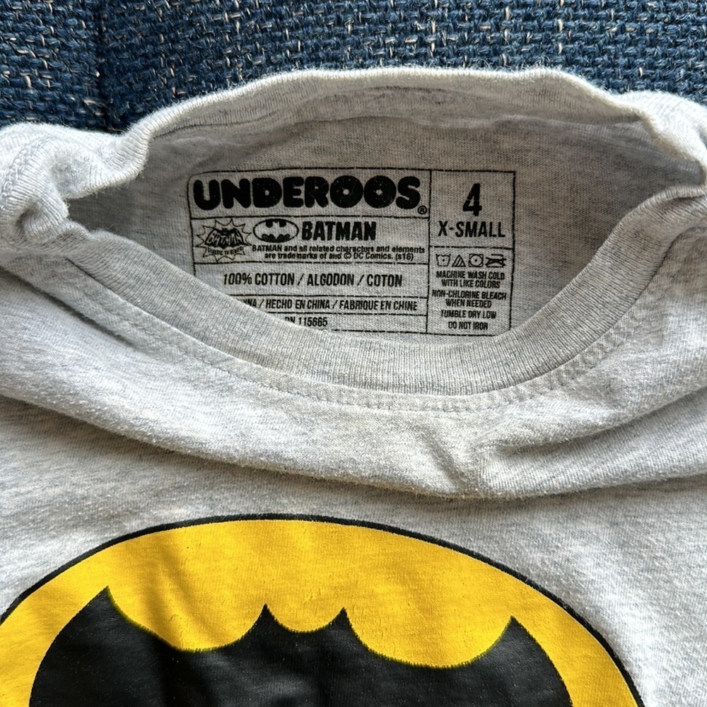 Batman Tshirt - Picture 3 of 4